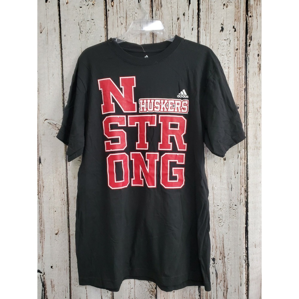 Adidas Men's Large Nebraska Cornhuskers Short Sleeve T‑Shirt Tee Shirt NEW NWT